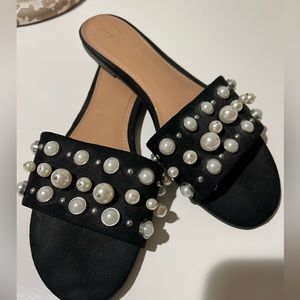 Slides with pears/suede